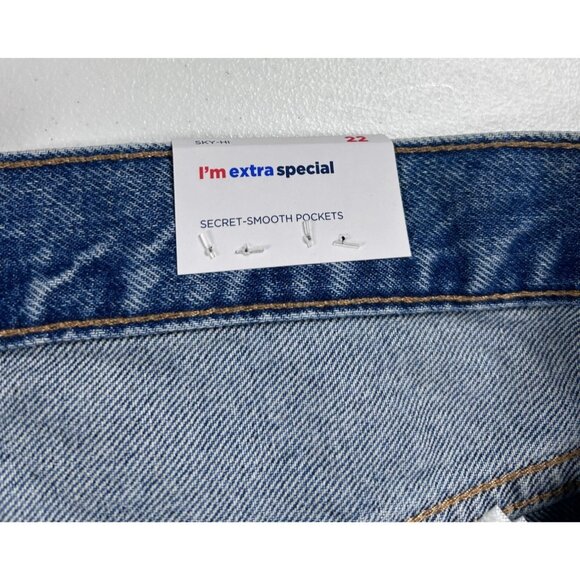 Old Navy Sky-Hi A-Line Denim Shorts Women's Size‎ 22 Floral Embroidery NEW - Picture 9 of 13